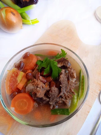 Cara Gampang Menyiapkan Resep Sup Tulang sapi yang Sempurna Anti Ribet, Uenak Banget
