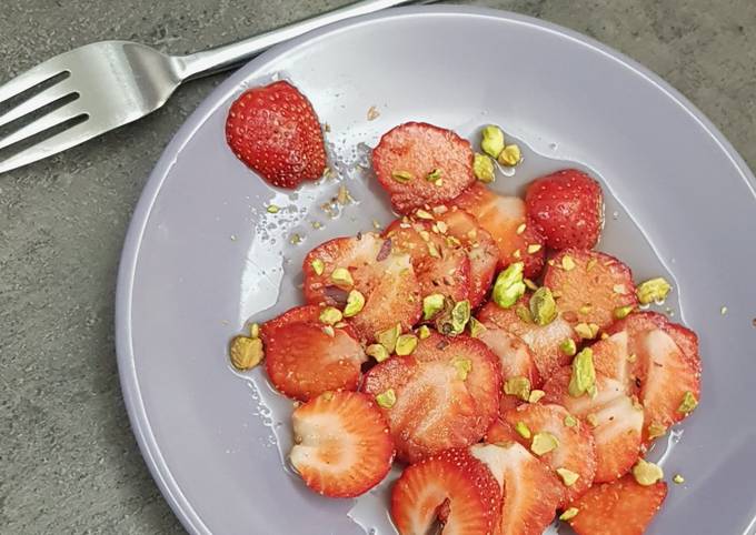 °Carpaccio de fraises au thé vert°