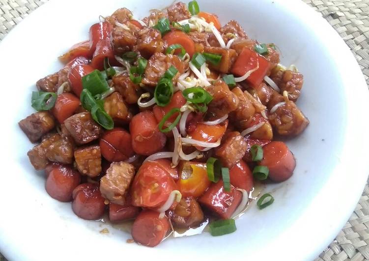 Cara Gampang Menyiapkan Oseng Sosis Tempe Manis Anti Gagal