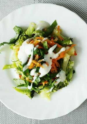 Una foto de Vegetales Salteados con Aderezo de Limón y Jengibre