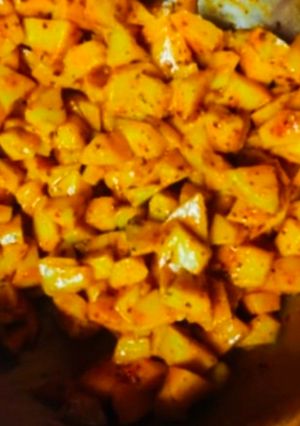 A picture of Spicy Mango Pickle.