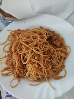 Una foto de Espaguetis boloñesa 🍝🍝