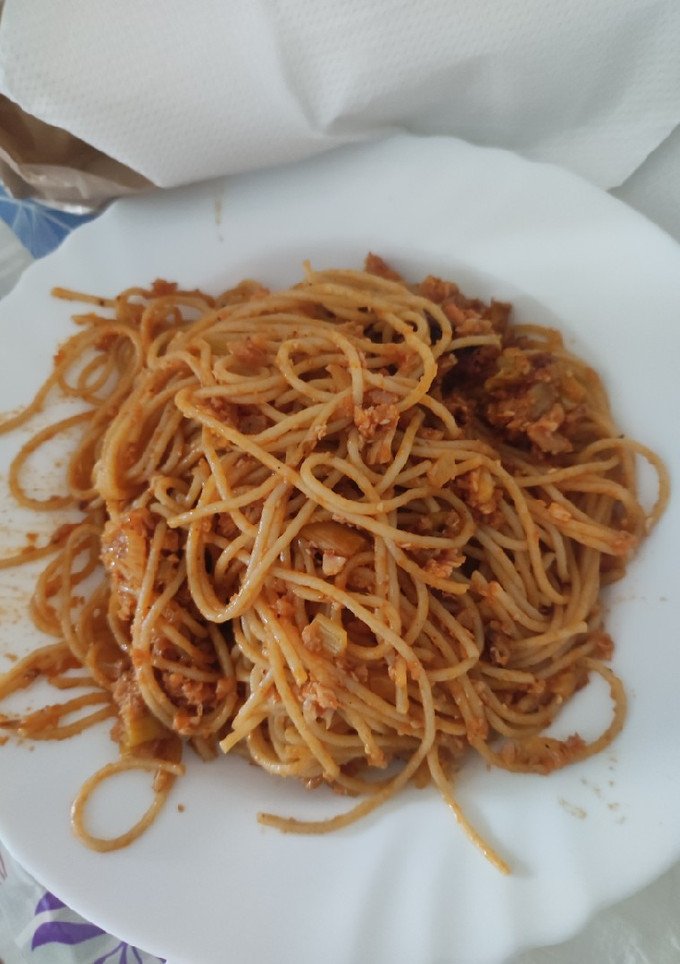 Una foto de Espaguetis boloñesa 🍝🍝