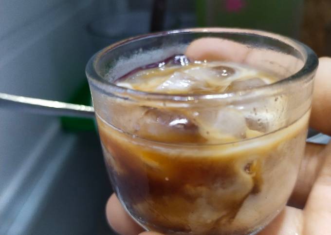 Resep Es kopi susu jahe oleh Tina Ellya Ikavatin - Cookpad
