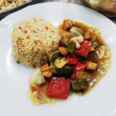 Stir fry chicken with Egg fried rice 🍚 A picture of Stir fry chicken with Egg fried rice 🍚.