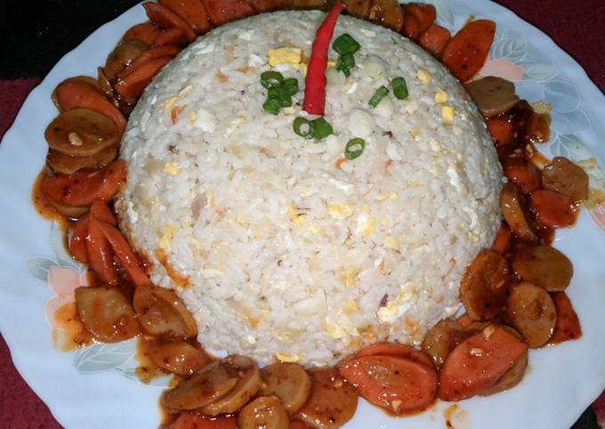 Nasi goreng jawa plus sosis spicy