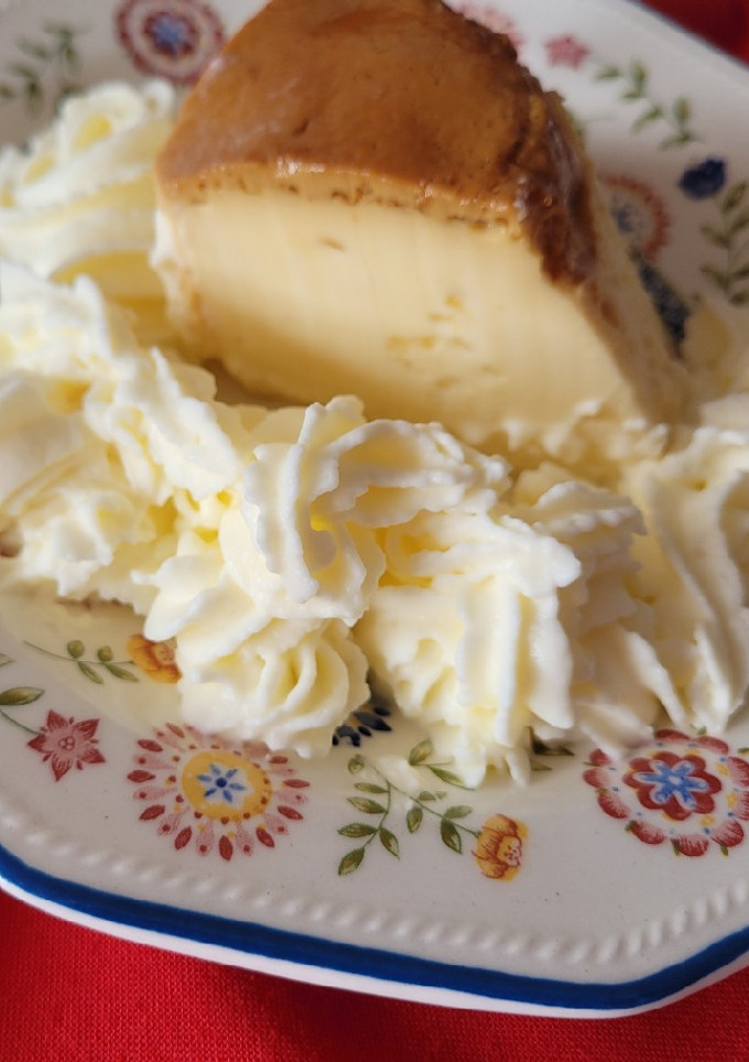 Una foto de Flan de huevo en olla a presión