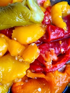 O poză a rețetei Salată de ardei copți.