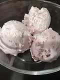 Glace au sirop de cassis