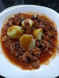 Una foto de Pulpitos y puntillas con patata 😋