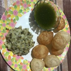 A picture of Pani puri water.