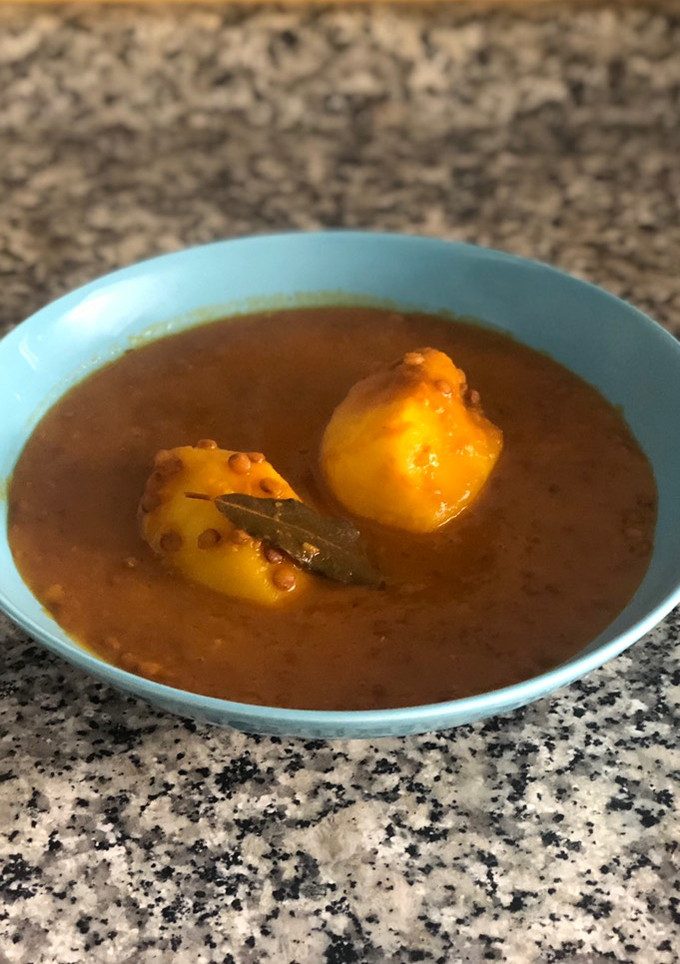 Una foto de Lentejas con morcilla y chorizo🍲