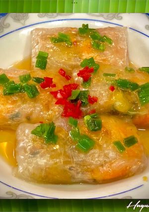 A picture of Bánh Bột Lọc Trần (Rice Paper Dumpling Version).