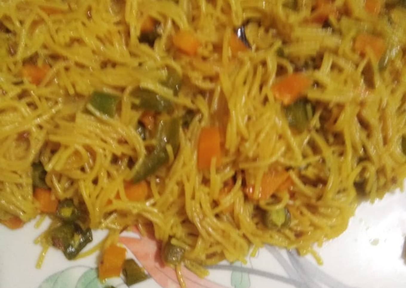 Veg vermicelli (in pressure cooker)