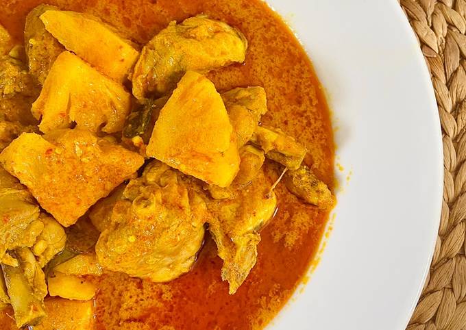 Gulai ayam nanas