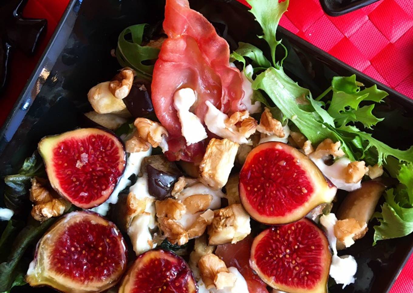 Ensalada de berenjena, higos y mozzarella