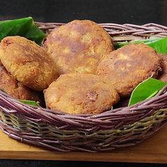 A picture of Ripe plantain cutlet.