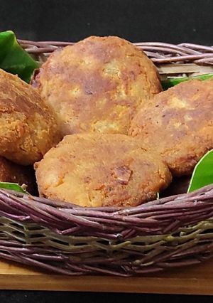 A picture of Ripe plantain cutlet.