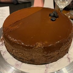 A picture of The worlds most amazing Chocolate Cheesecake - WOWWW.