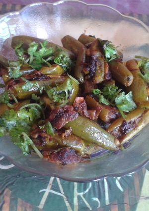 A picture of Fried parwal.