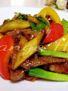 彩椒鳳梨牛小排 的食譜成品照片