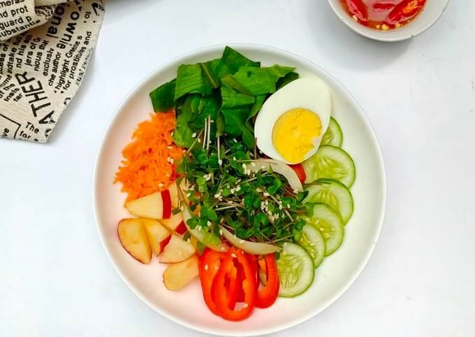 Ini dia! Cara  membuat Salad dengan Microgreen  sempurna