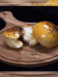 Hình của món Bánh mì sữa tươi.