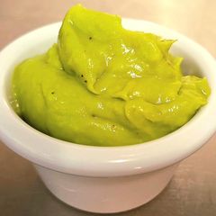 A picture of Avocado cream.