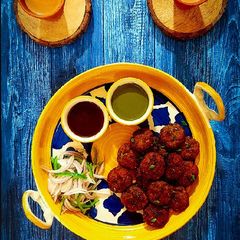 A picture of Chicken Fritters.