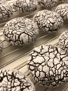 A picture of Chocolate Crinkle Cookies.