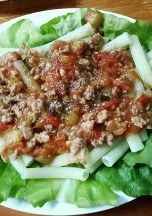 Hình của món Nui sốt thịt bằm (Nui spaghetti).