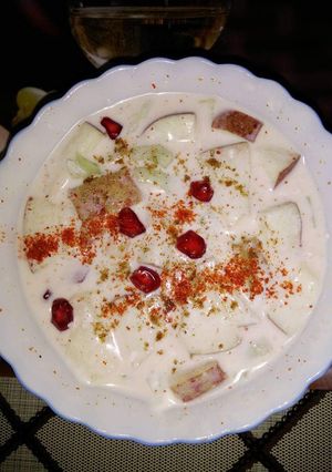 ফ্রুটস রায়তা রেসিপির প্রধান ছবি