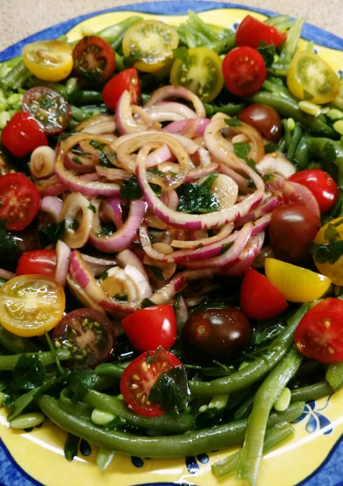 Una foto de Ensalada de judías verdes y vinagreta oriental