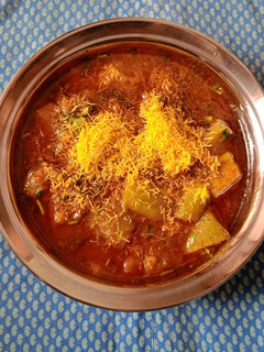 સેવ ગલકા નું શાક (Sev Galka Shak Recipe In Gujarati) રેસીપી મુખ્ય ફોટો