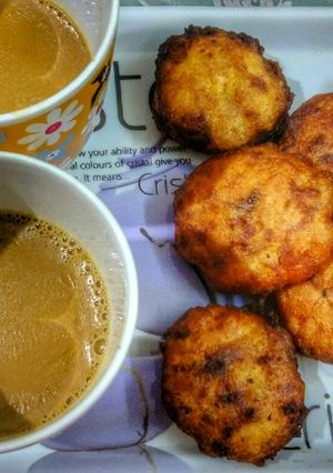 A picture of Spicy Potato Fritters or Aloo Chop.