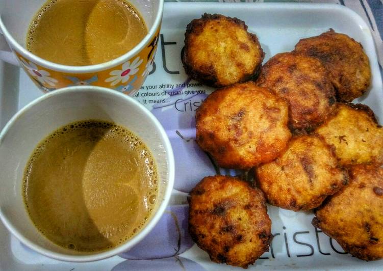 Recipe of Any-night-of-the-week Spicy Potato Fritters or Aloo Chop