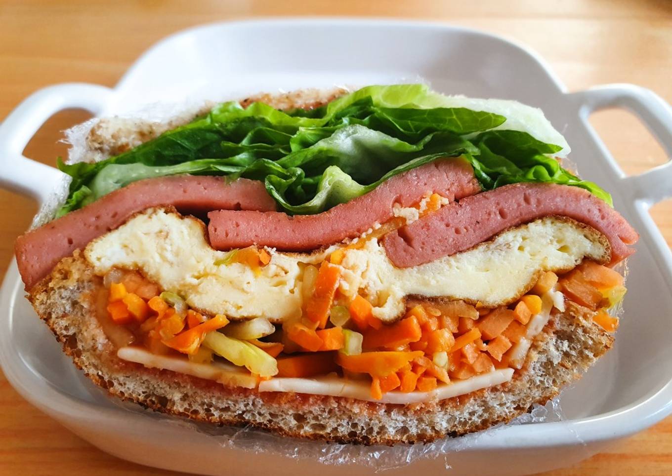 Wanpakku sandwich / Sandwich isi