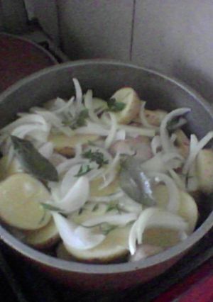 Una foto de Pollo a la cacerola fácil y rapidito