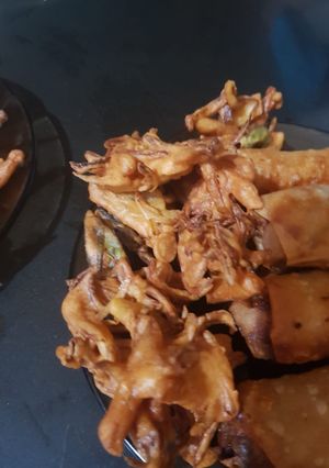 A picture of Pyaz pakorey.