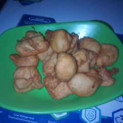 A picture of Akara/ kose/beans cake.