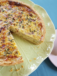 Foto de Quiche de Alho-Francês e Cebola Roxa
