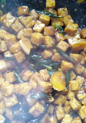 Foto resep Orek tempe dadu Lombok ijo