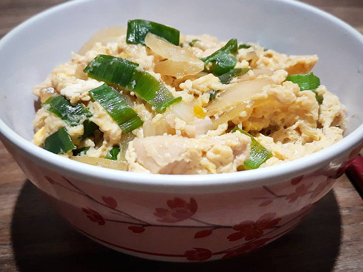 Resep OYAKODON Nasi dgn Topping Telur &amp;amp; Ayam Jepang, gampang dibuat 👍 yang Bisa Manjain Lidah