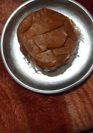 बर्गर (burger recipe in Hindi) रेसिपी मुख्य फोटो