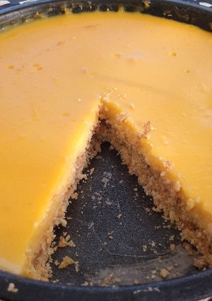 Una foto de Postre de flan con base crujiente