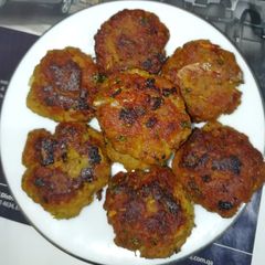 A picture of Mutton kabab (kaccha keema kabab).
