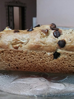 Una foto de Budín integral con avena y chips de chocolate
