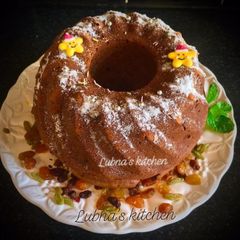 A picture of Cinnamon Raisin Bundt Cake:.