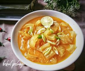 Masakan Populer Lontong Cecek Surabaya Enak Bergizi