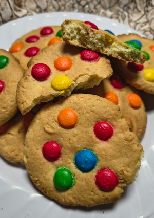 Una foto de Galletitas Fáciles Con Rocklets Y Algunas Variantes Con La Misma Masa